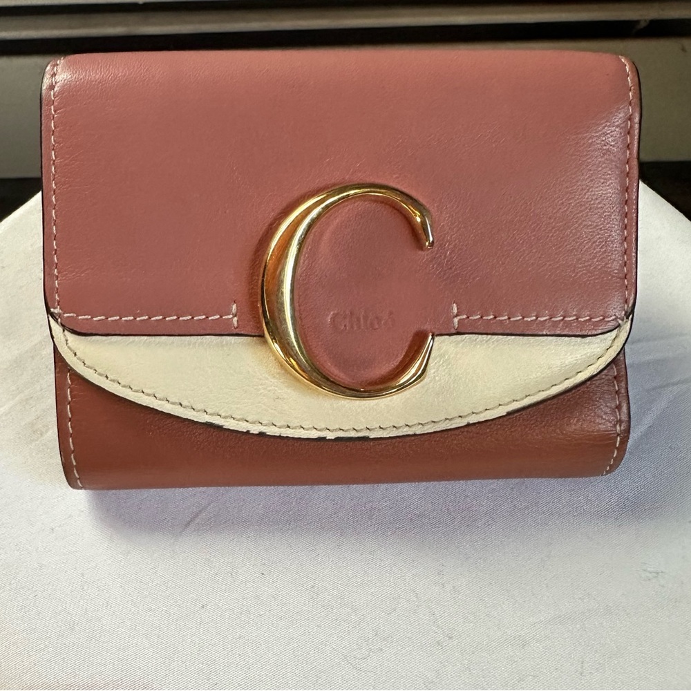 Chloé C Small Tri-fold Wallet